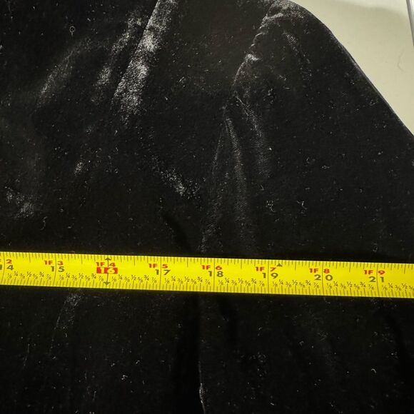 Lane Bryant Black Velvet 3/4 sleeve Portrait shawl collar Jacket Sz 28 - Picture 10 of 11